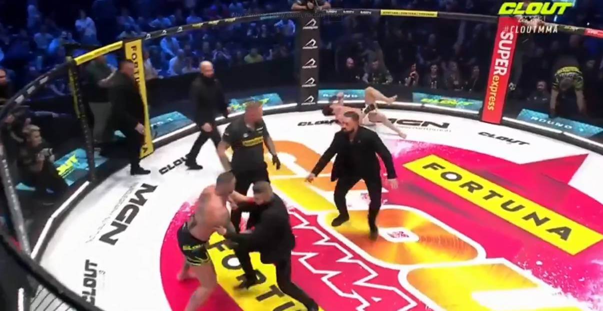 VIDEO: Svetový rekord v Poľsku. Bojovník sa vzdal po sekunde zápasu, zasahovať musela ochranka!
