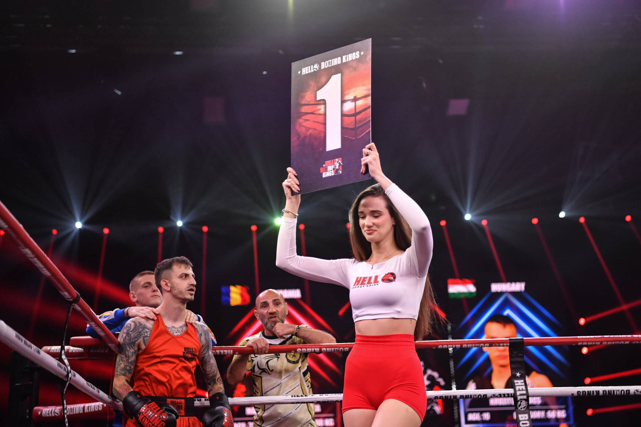 Maratón boxerskej ligy majstrov pokračuje! Štvrťfinálové dvojice doplnia hviezdne európske celebrity
