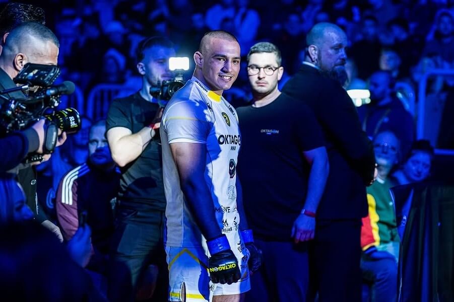 Kováč dostal kruté hodnotenie debutu. Neustúpim, odkazuje