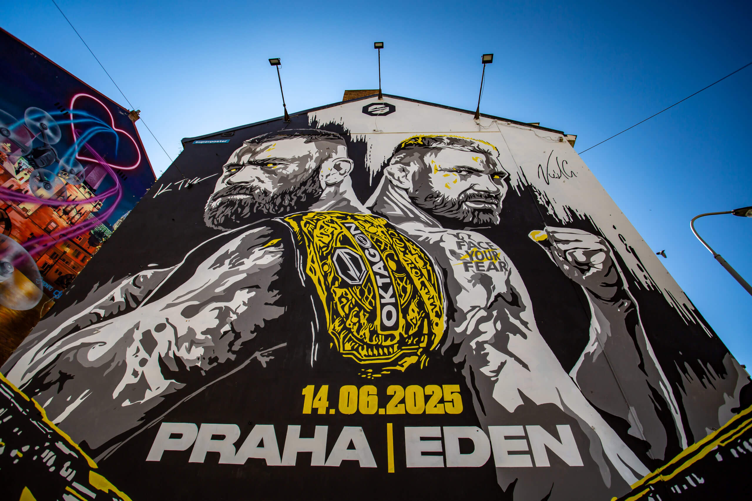 OKTAGON MMA odhalil mural na počesť Vémolu a Végha. Symbolicky pripomína blížiaci sa koniec jednej éry