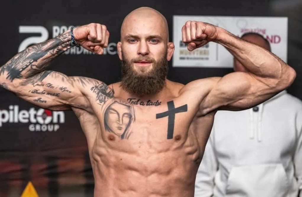 V klietke nestál vyše roka, teraz prichádza návrat: Michal Konrád absolvuje debut v novej organizácii